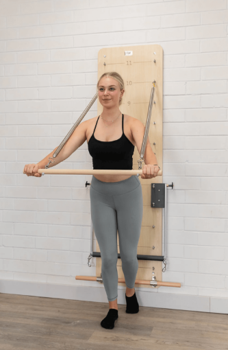 LOPE PILATES WALL BOARD WITH PUSH THROUGH BAR